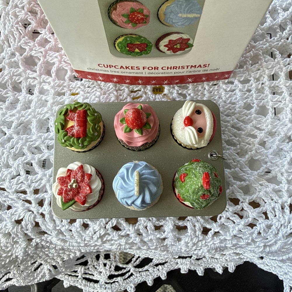 Hallmark‎ 2016 Cupcakes For Christmas Keepsake Ornament, Limited